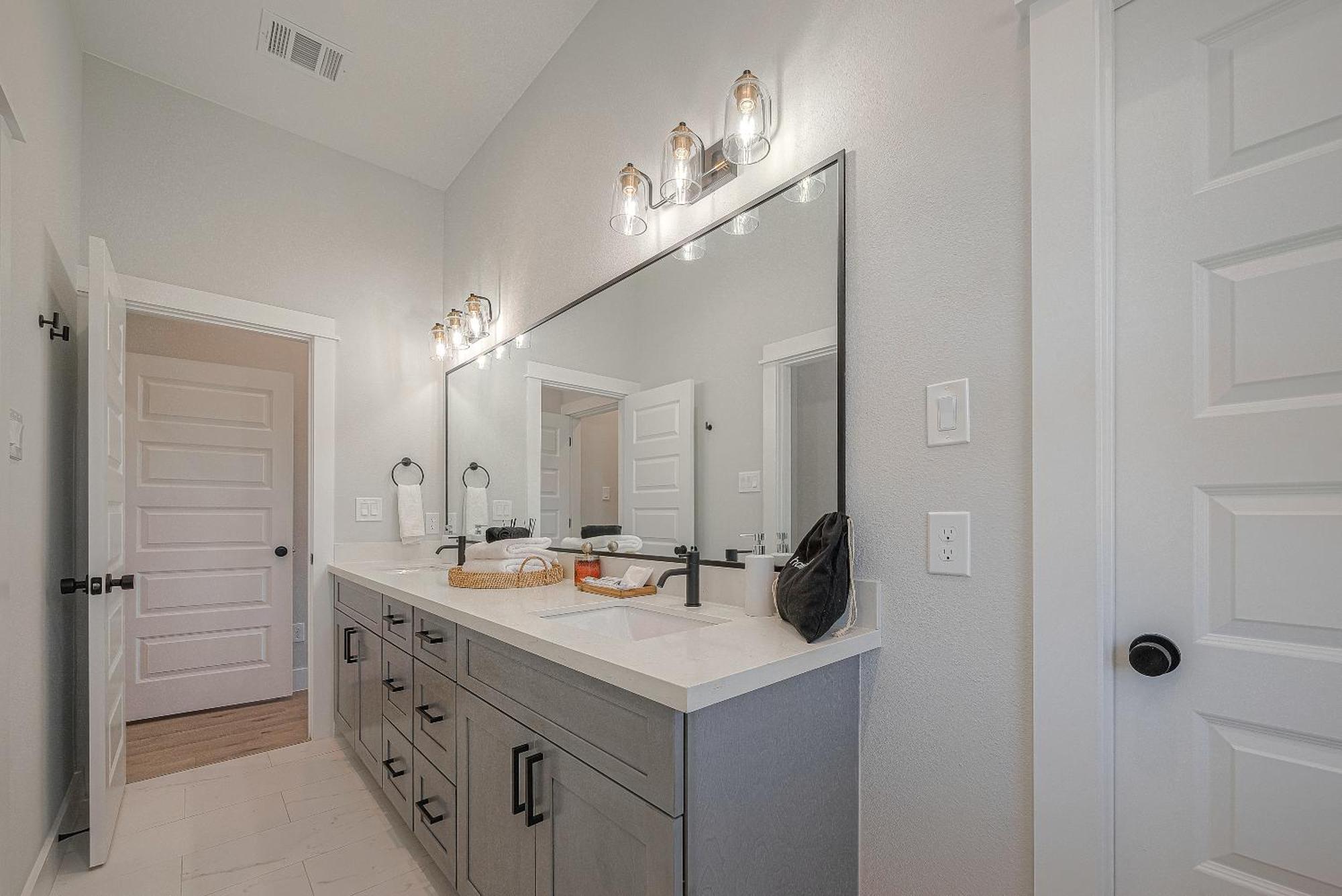 Modern Home Near Downtown With Fast Wifi, Bbq, Games & Ev Equipped! Χιούστον Εξωτερικό φωτογραφία